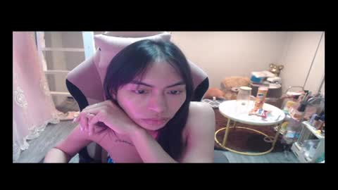 ELYSE A SIMPLE GIRL online show from 03-03-26, 09:15