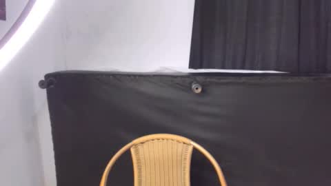 montes_juan online show from 09-28-25, 05:51