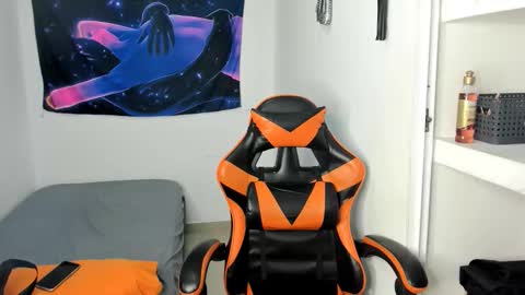 montes_juan online show from 10-06-25, 07:11