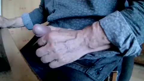 Snapshot of mookie2 chatting on 02-25-25, 04:42 mookie2 online show from 02-25-25, 04:42