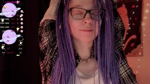 Snapshot of moon__girl chatting on 10-09-25, 03:32 Roxy online show from 10-09-25, 03:32