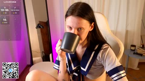 Lola online show from 01-27-25, 06:30