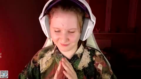 Lola online show from 09-12-25, 05:46