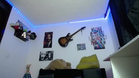 Luna online show from 01-02-25, 10:55