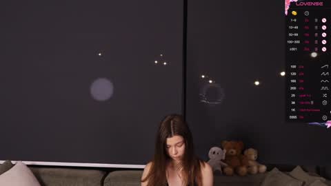 Snapshot of moon_night_anna chatting on 12-17-24, 02:23 Anna Trass online show from 12-17-24, 02:23