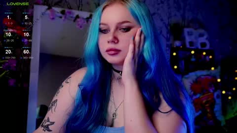 Emilia online show from 02-13-25, 07:13