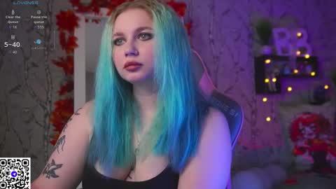 Emilia online show from 09-18-25, 09:11