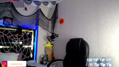 Moon Water   online show from 11-06-25, 10:16