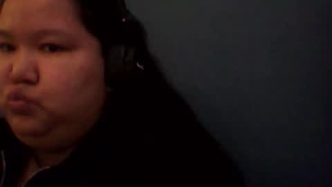 mooned_astrid online show from 12-22-25, 08:55