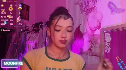 Nicky  online show from 10-21-25, 10:05