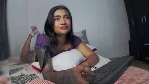 moonie_baddie31 online show from 02-28-26, 04:13