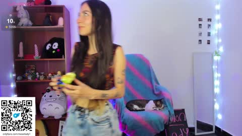 MOON  online show from 12-08-24, 12:18