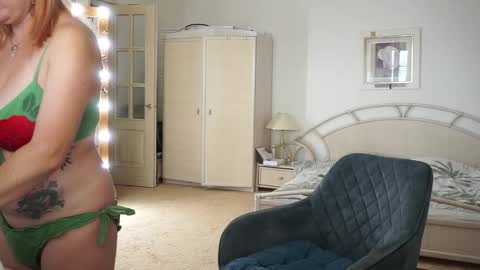 Snapshot of moonlight4u chatting on 09-14-25, 04:55 Jane online show from 09-14-25, 04:55