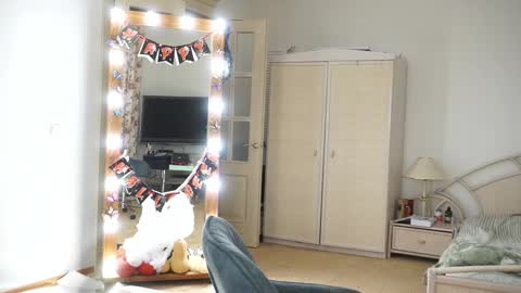 Snapshot of moonlight4u chatting on 10-21-25, 05:30 Jane online show from 10-21-25, 05:30