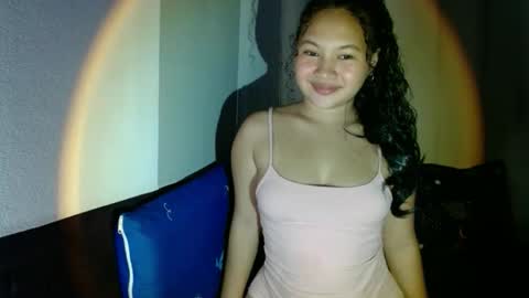 Snapshot of moonlight_xxx chatting on 10-23-25, 04:17 moon online show from 10-23-25, 04:17