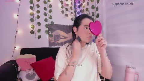 moonliight__ online show from 09-18-25, 09:17