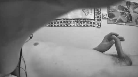 Snapshot of moonlucky007 chatting on 10-05-25, 12:20 Moonlucky007 online show from 10-05-25, 12:20