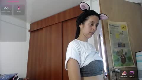 Snapshot of moonlunita chatting on 10-02-25, 04:36 moonlunita online show from 10-02-25, 04:36