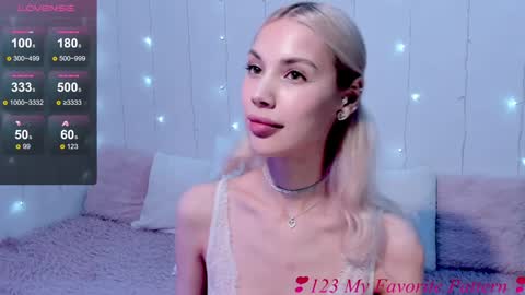 Hello Im Jess  Lets have a Party online show from 12-13-24, 07:53