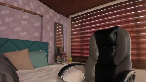 Michelle online show from 01-24-25, 12:41