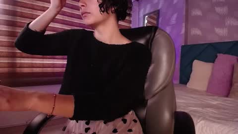 Michelle online show from 02-22-25, 01:35