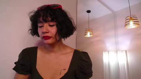 Michelle online show from 03-01-25, 02:04