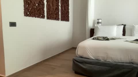 Snapshot of morad262626 chatting on 10-01-25, 12:55 Morad online show from 10-01-25, 12:55