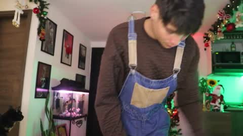   online show from 01-01-25, 01:37