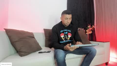 Snapshot of morganandmegan01 chatting on 02-24-26, 10:46 online show from 02-24-26, 10:46