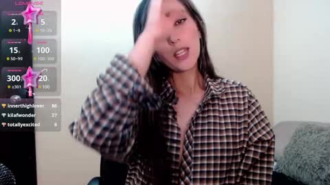 Snapshot of moriahhoe chatting on 02-20-25, 10:15 Moriah online show from 02-20-25, 10:15