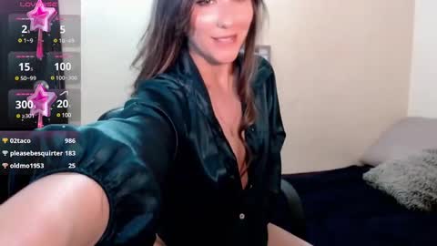 Snapshot of moriahhoe chatting on 03-05-25, 10:32 Moriah online show from 03-05-25, 10:32