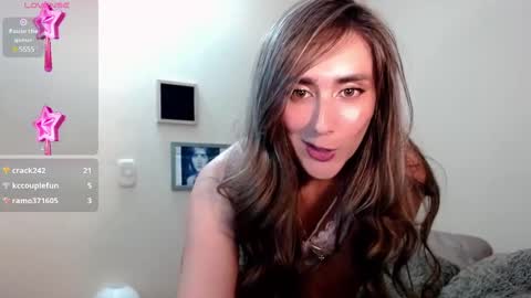 Snapshot of moriahhoe chatting on 03-10-25, 07:18 Moriah online show from 03-10-25, 07:18