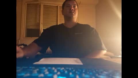 Snapshot of morocho777 chatting on 12-02-24, 03:47 Bruno online show from 12-02-24, 03:47