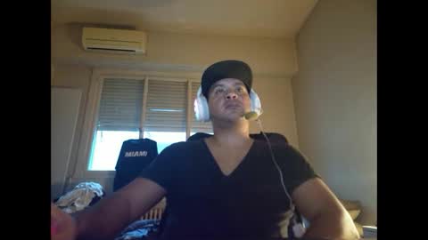 Snapshot of morocho777 chatting on 01-01-25, 08:56 Bruno online show from 01-01-25, 08:56