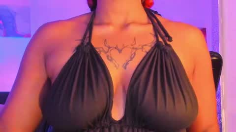 Snapshot of morticia_420 chatting on 08-05-26, 08:55 morticia_420 online show from 08-05-26, 08:55