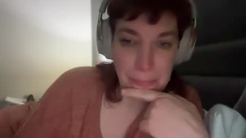 Mossy Mommy online show from 02-16-25, 02:31