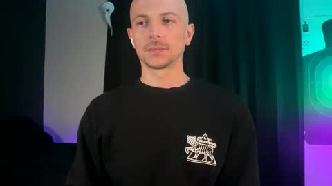 mount_vesuvius online show from 09-29-25, 04:23