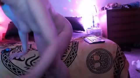 mountainbeauty online show from 12-24-24, 08:22