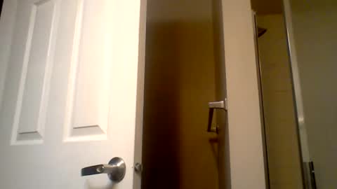 Snapshot of mr208 chatting on 11-10-25, 05:39 mr208 online show from 11-10-25, 05:39