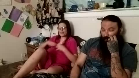 Snapshot of mr_and_mrs_dragon chatting on 01-24-25, 04:48 Mr and Mrs Dragon online show from 01-24-25, 04:48