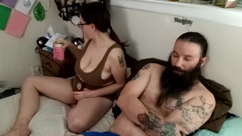 Snapshot of mr_and_mrs_dragon chatting on 02-08-25, 05:18 Mr and Mrs Dragon online show from 02-08-25, 05:18