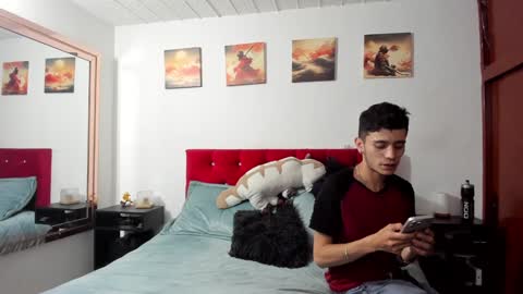 Snapshot of mr_andresr chatting on 12-04-24, 03:37 Andy online show from 12-04-24, 03:37