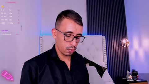 Snapshot of mr_aronnn chatting on 03-11-25, 10:51 Aaron. online show from 03-11-25, 10:51