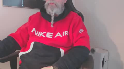 mr_boombastic2021 online show from 02-15-25, 10:44