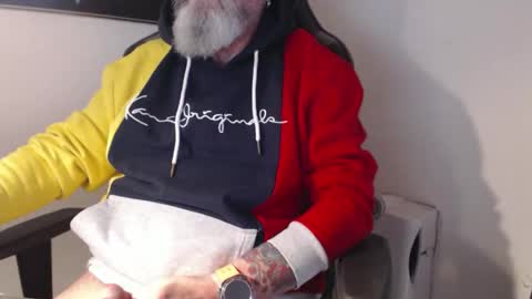 mr_boombastic2021 online show from 10-10-25, 10:25