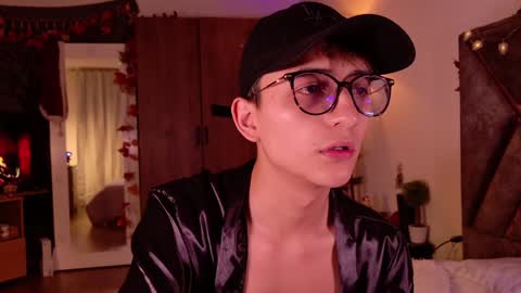 Snapshot of mr_evan1 chatting on 12-05-24, 02:11 Mr Evans online show from 12-05-24, 02:11