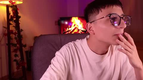 Snapshot of mr_evan1 chatting on 12-14-24, 12:12 Mr Evans online show from 12-14-24, 12:12