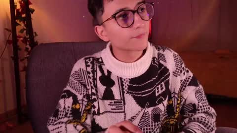 Snapshot of mr_evan1 chatting on 12-17-24, 03:49 Mr Evans online show from 12-17-24, 03:49