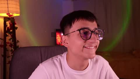 Snapshot of mr_evan1 chatting on 12-18-24, 01:34 Mr Evans online show from 12-18-24, 01:34