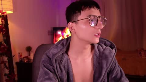 Snapshot of mr_evan1 chatting on 12-29-24, 05:22 Mr Evans online show from 12-29-24, 05:22